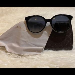 Gucci Sunglasses 🕶